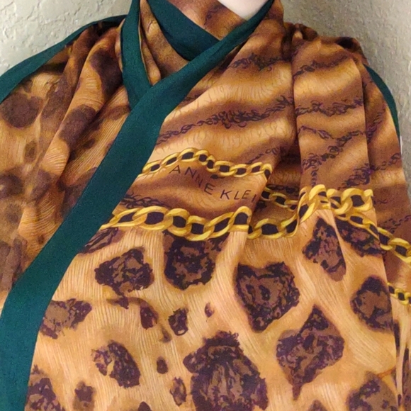 ANNE KLEIN SCARF Silk Leopard  Rectangular Large Forest Green Trim - Picture 1 of 5